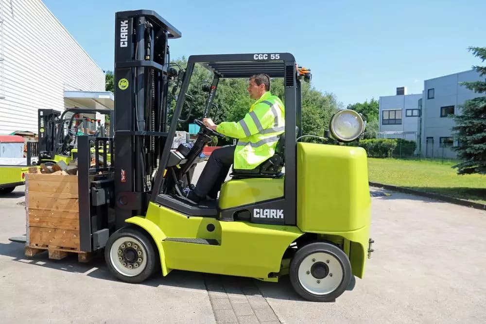 CLARK CGC40-70 — imagen 8