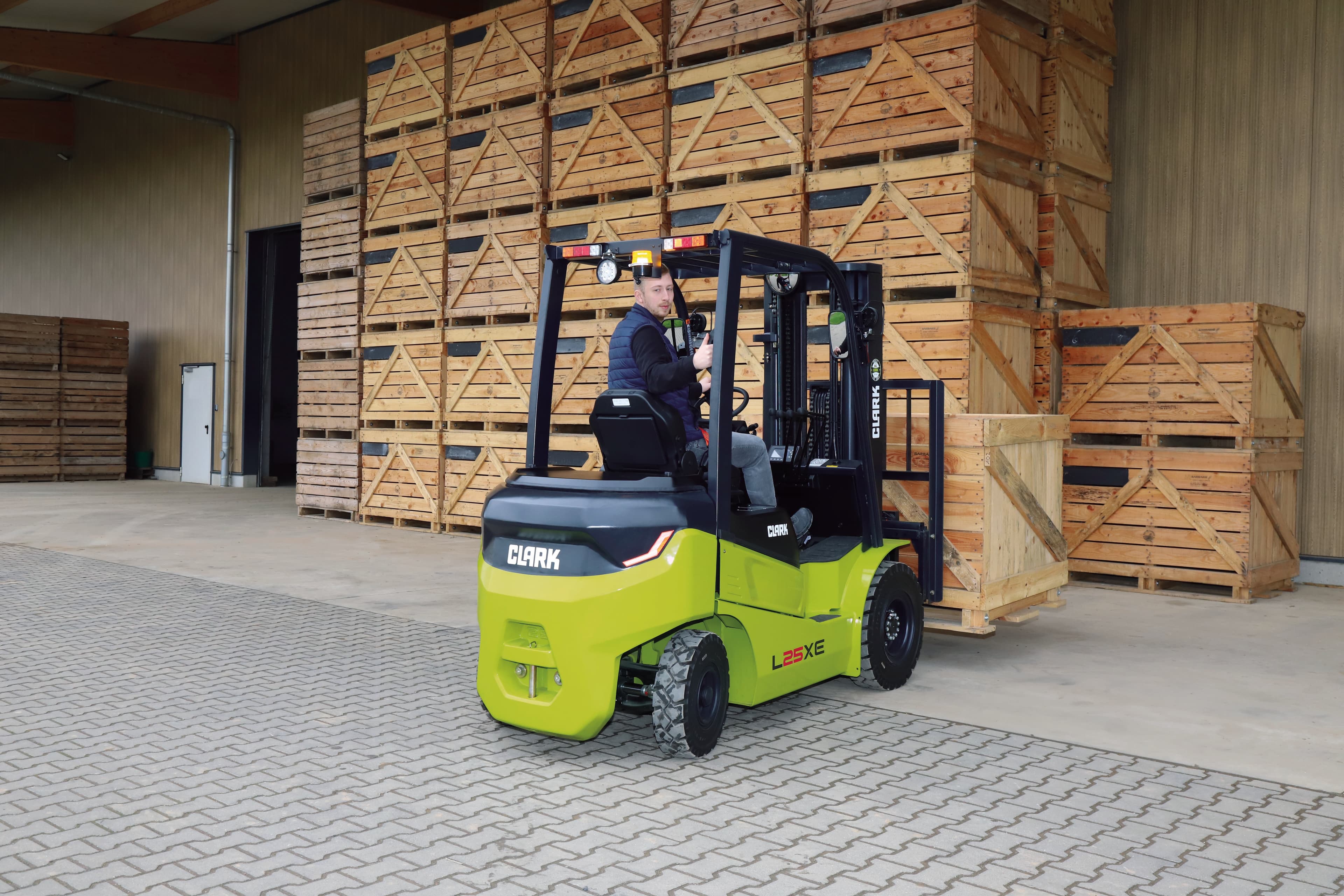 CLARK Raider L25XE/L30XE/L35XE — imagen 11