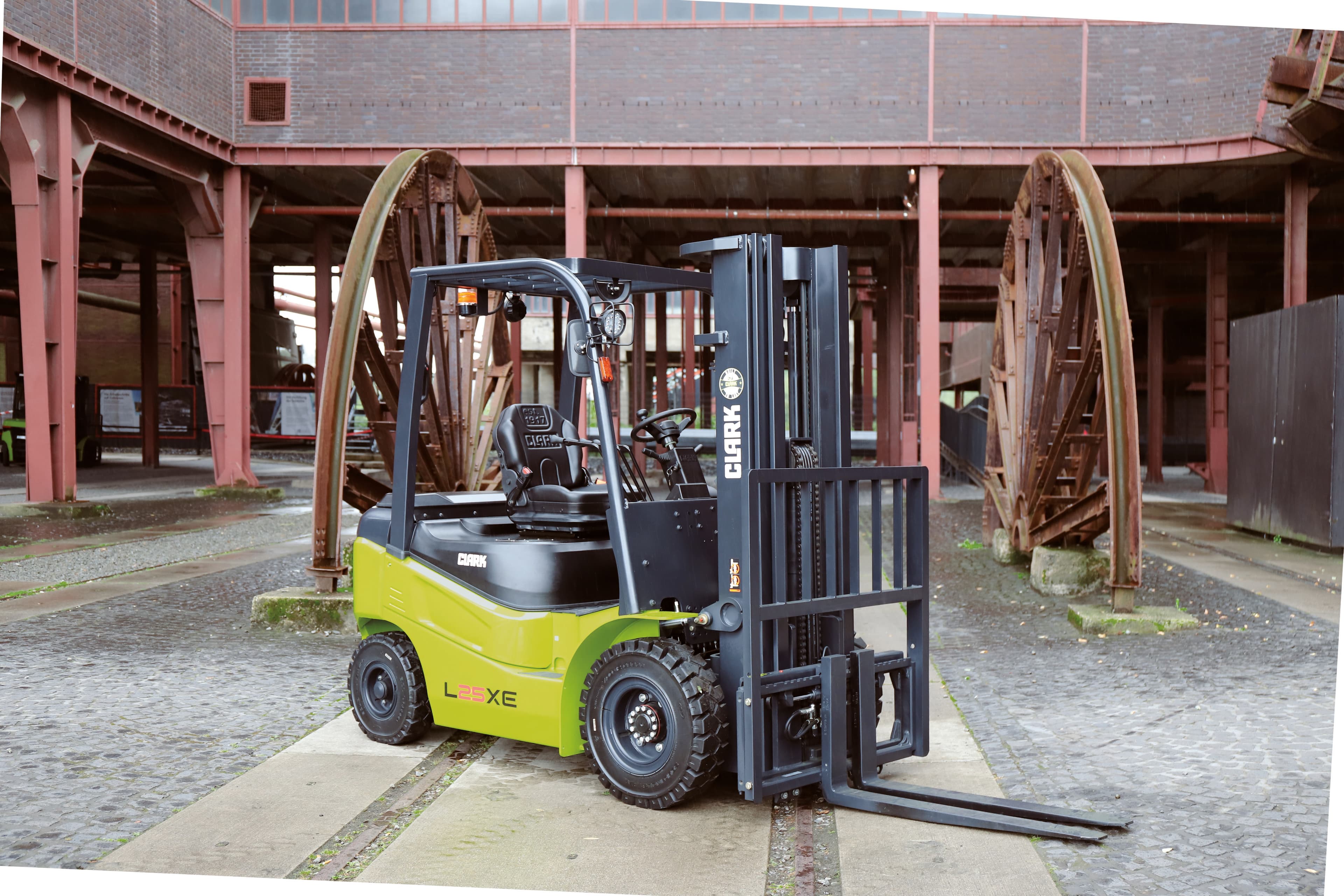 CLARK Raider L25XE/L30XE/L35XE — imagen 20