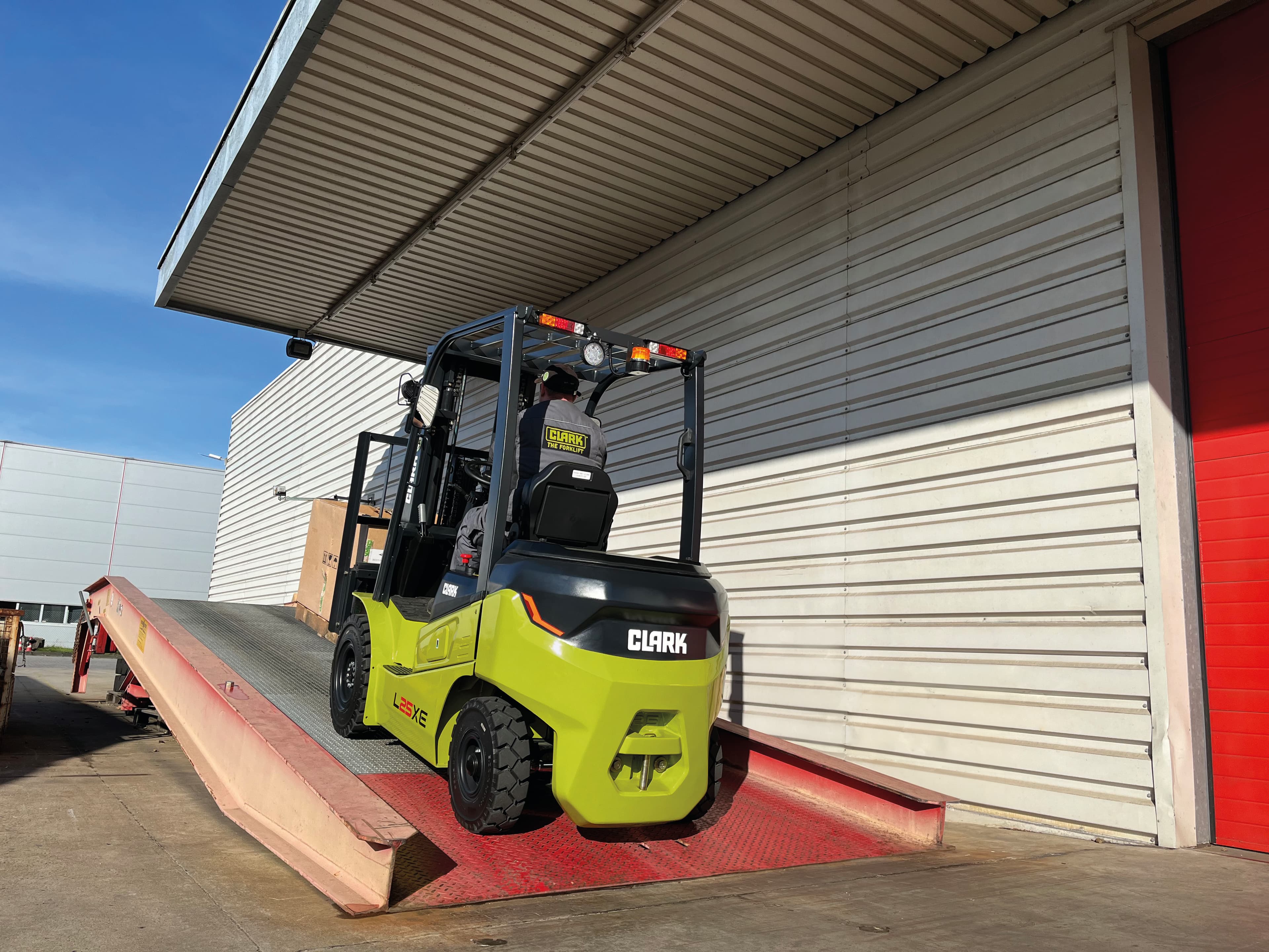 CLARK Raider L25XE/L30XE/L35XE — imagen 28