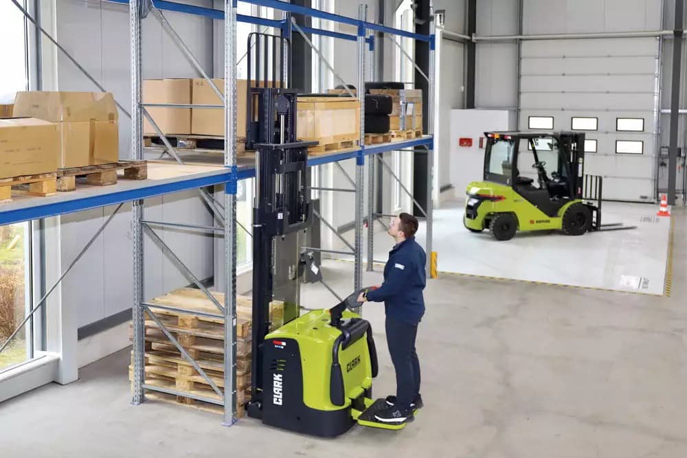 CLARK RSE16 — imagen 8